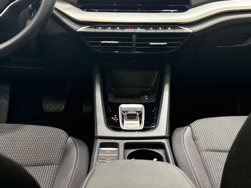 SKODA Octavia 2.0 TDI 150 CV DSG Wagon Executive - 8