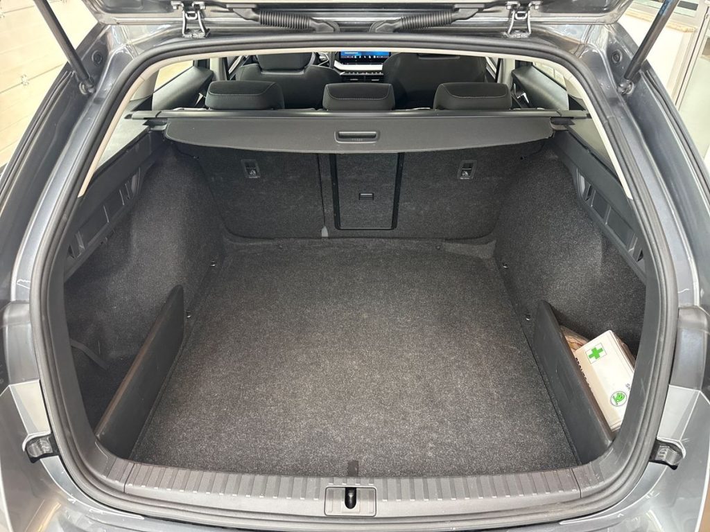 SKODA Octavia 2.0 TDI 150 CV DSG Wagon Executive - 12