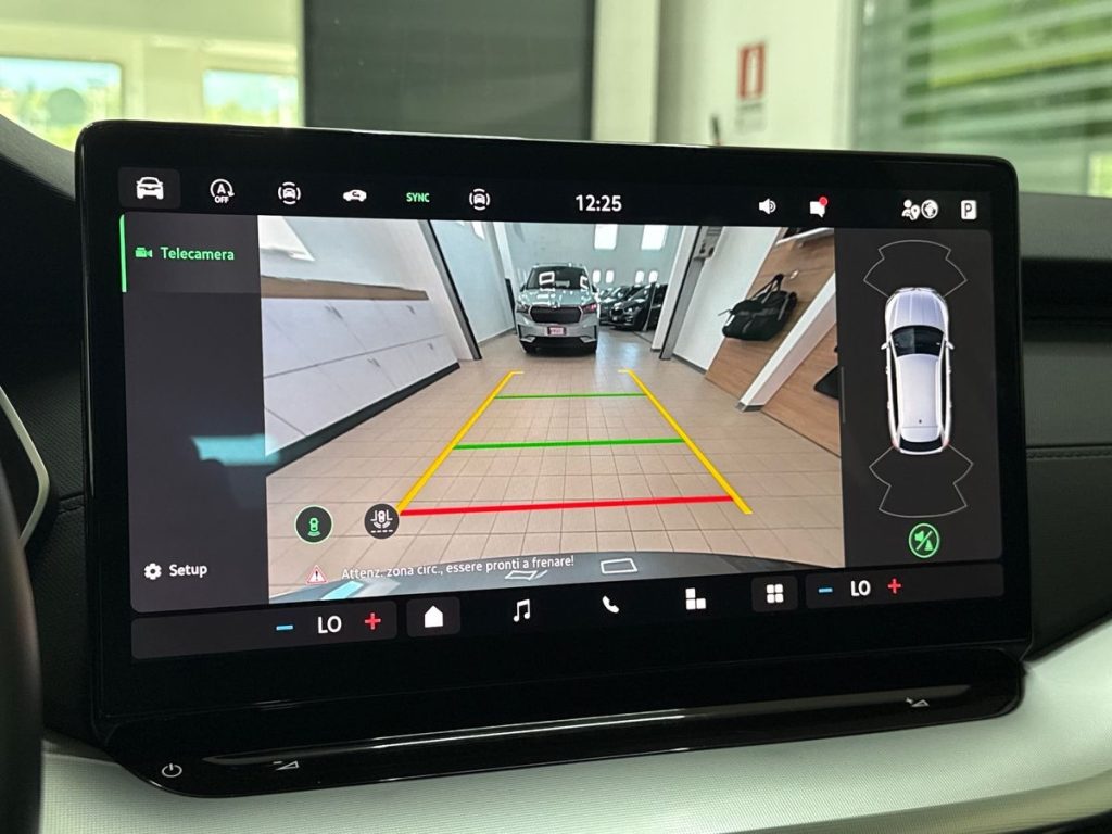 SKODA Octavia 2.0 TDI 150 CV DSG Wagon Executive - 18