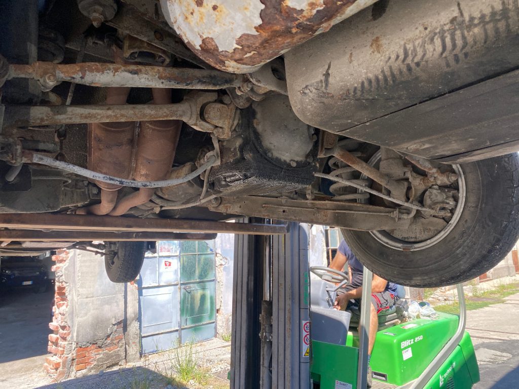 FIAT 130 COUPE AUTOMATICA DA RESTAURARE - 40