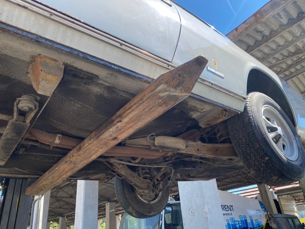 FIAT 130 COUPE AUTOMATICA DA RESTAURARE - 42