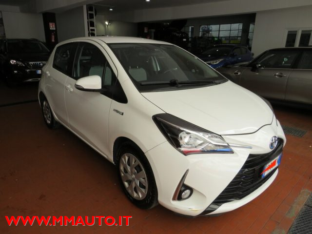 TOYOTA Yaris Bianco pastello