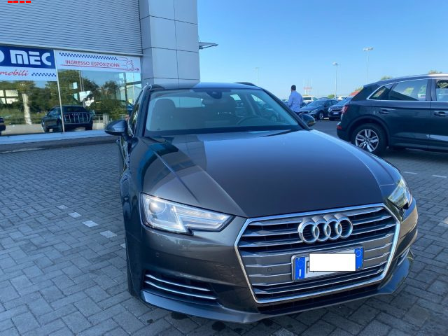 AUDI A4 Avant 2.0 TDI 150 CV S tronic Design 