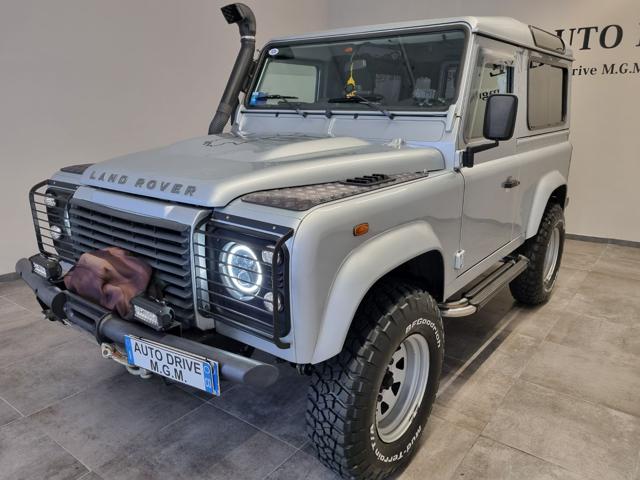 LAND ROVER Defender 90 2.4 TD4 Station Wagon E 