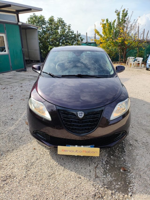 LANCIA Ypsilon 0.9 TwinAir 85 CV 5 porte Metano Ecochic Silver 