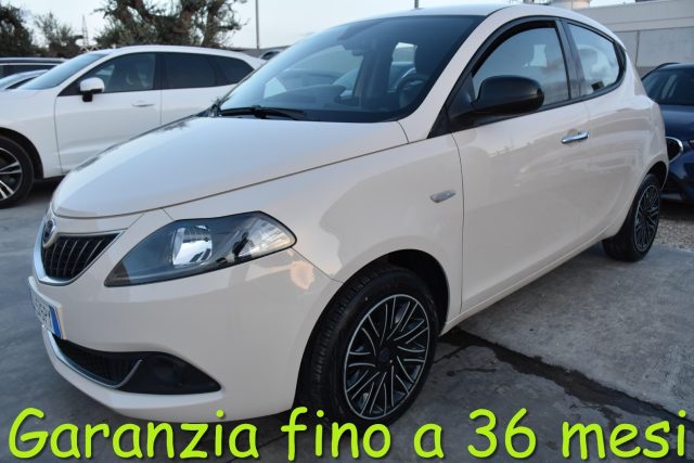 LANCIA Ypsilon 1.0 FireFly 5 porte S&S Hybrid Silver 