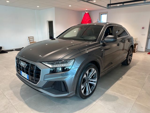 AUDI Q8 50 TDI 286 CV quattro tiptronic Sport 