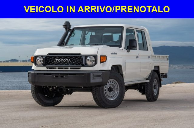 TOYOTA Land Cruiser Bianco pastello