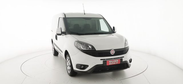 FIAT Doblo Bianco pastello