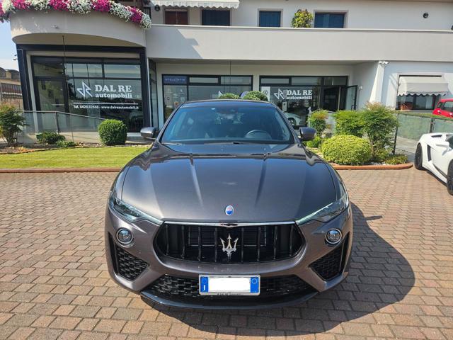 MASERATI Levante Grigio scuro metallizzato