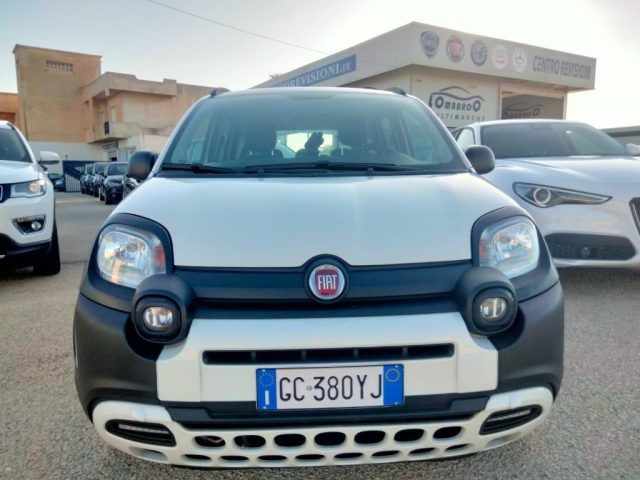 FIAT Panda Cross Bianco metallizzato