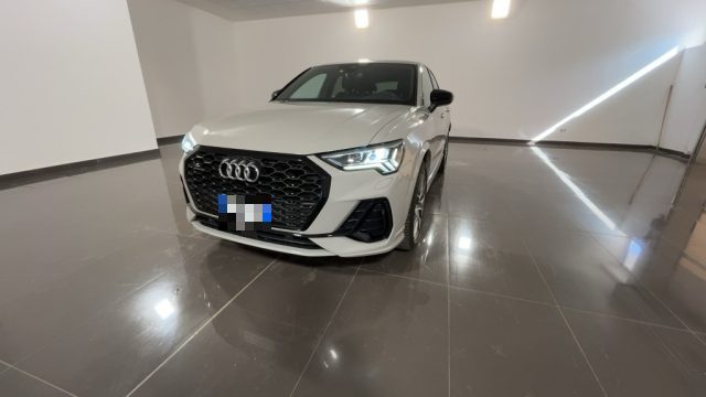 AUDI Q3 Bianco metallizzato