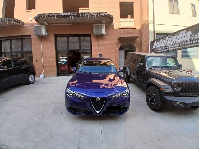 ALFA ROMEO Stelvio Blu metallizzato