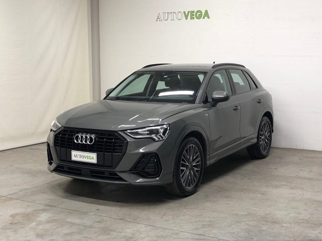 AUDI Q3 Grigio pastello