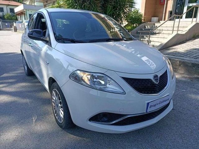 LANCIA Ypsilon 5 Porte 1.2 69cv Gold my16 