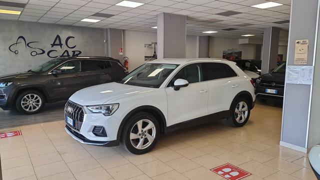 AUDI Q3 35 TDI S tronic Business Advanced 