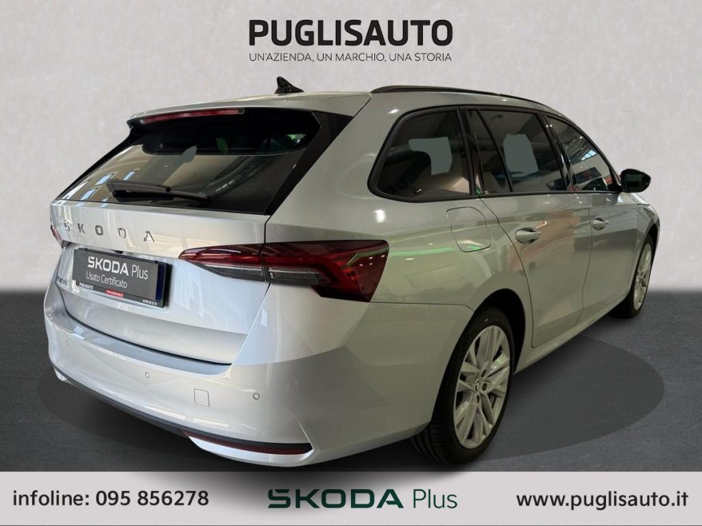 SKODA Octavia 2.0 TDI 150 CV DSG Wagon Executive - 4