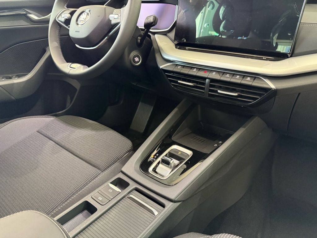 SKODA Octavia 2.0 TDI 150 CV DSG Wagon Executive - 8