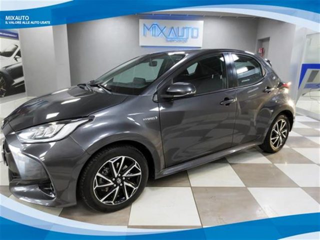 TOYOTA Yaris Grigio metallizzato