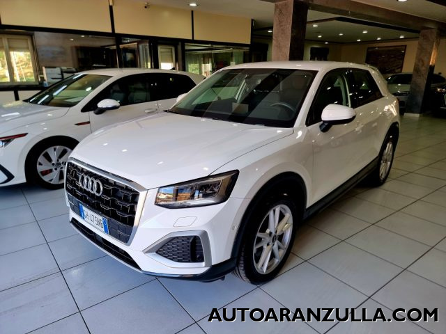 AUDI Q2 Bianco pastello