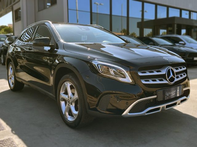 MERCEDES-BENZ GLA 200 d Automatic Sport 