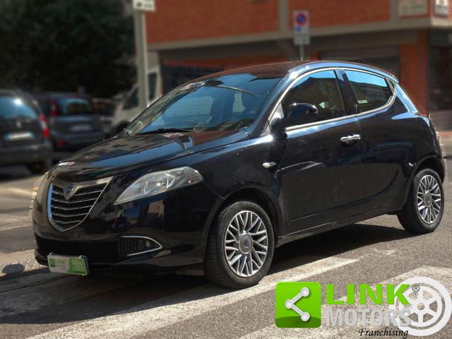 LANCIA Ypsilon 1.2 69 CV 5 porte -NEOPATENTATI- 