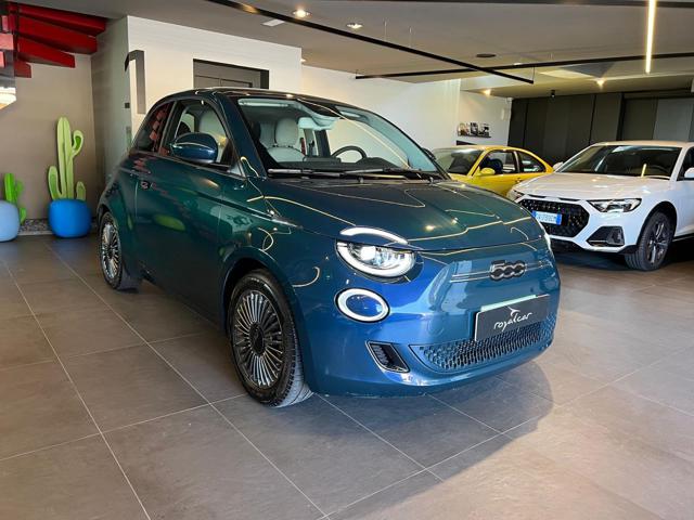 FIAT 500 E La Prima Berlina 42 kWh Fari full Led/Tetto 