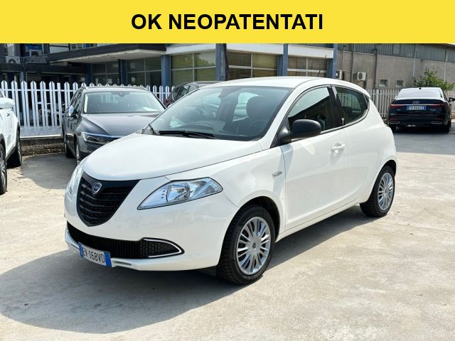 LANCIA Ypsilon 1.2 69 CV 5 porte GPL Ecochic Platinum 