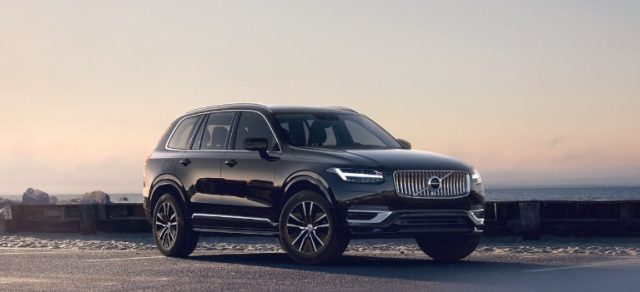 VOLVO XC90 T8 Recharge AWD Plug-in Hybrid aut. 7 posti 