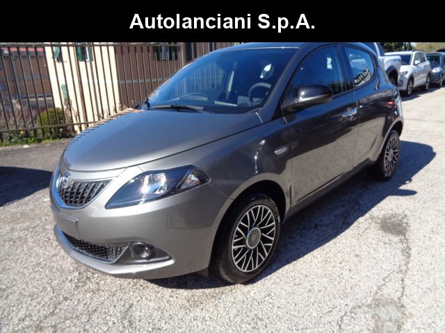 LANCIA Ypsilon 1000 HYBRID PLATINO 70CV CAM CARPLAY CERCHI ITALIA 