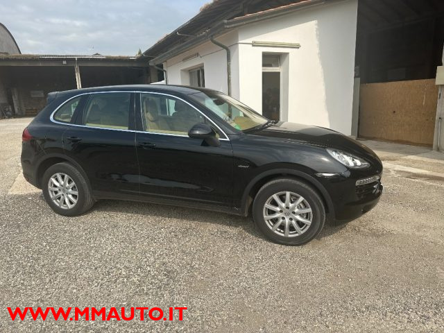 PORSCHE Cayenne Nero metallizzato