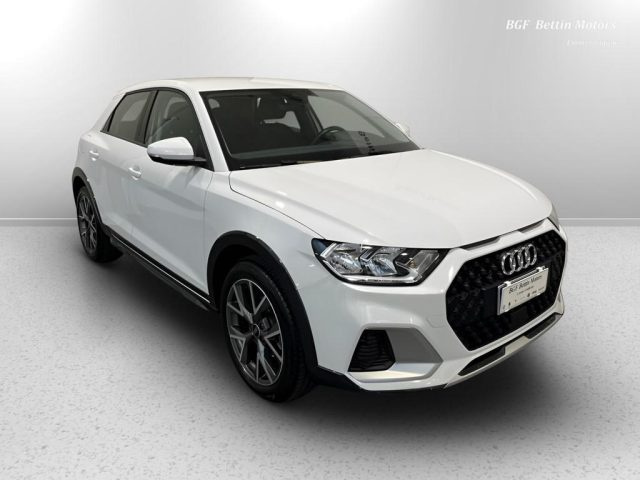 AUDI A1 Citycarver 30 1.0 tfsi Admired 110cv s-tronic 