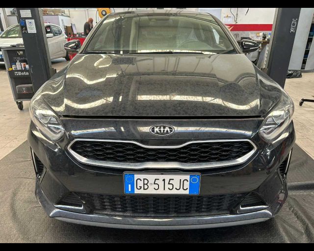 KIA Proceed 1.6 CRDI DCT GT Line 