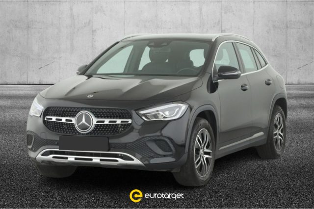 MERCEDES-BENZ GLA 200 d Automatic 4Matic Sport 