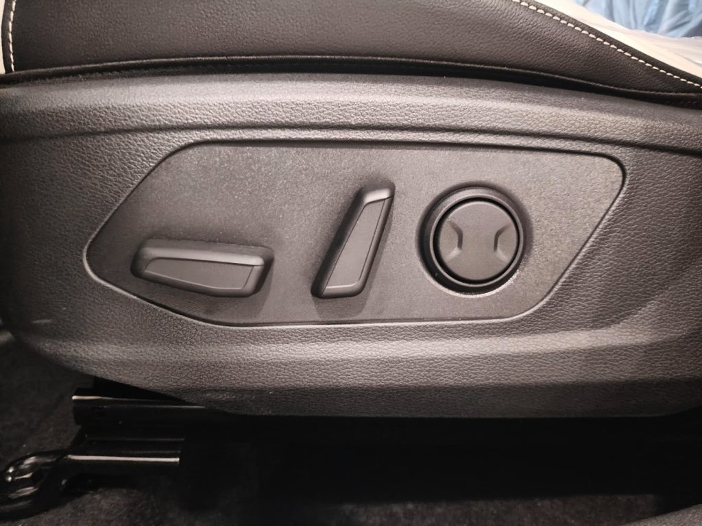 KIA Sportage 1.6 MHEV Business 7 Anni Garanzia - 15