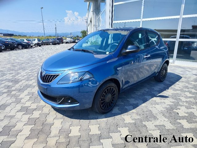 LANCIA Ypsilon 1.0 FireFly 5 porte S&S Hybrid Ecochic Silver 