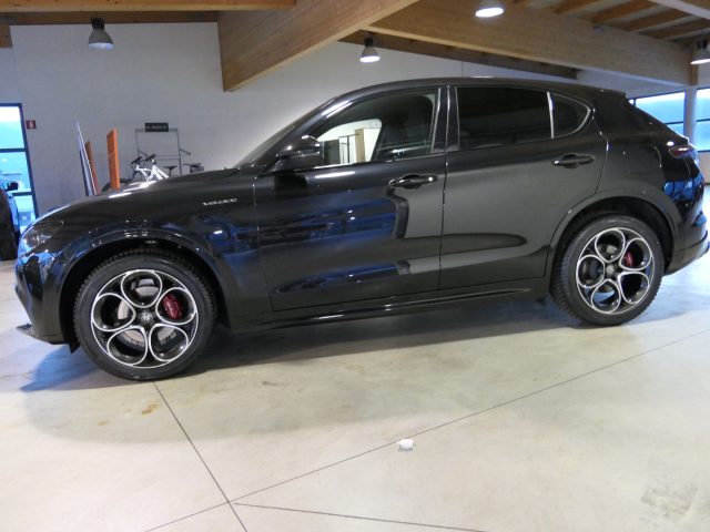 ALFA ROMEO Stelvio Nero metallizzato