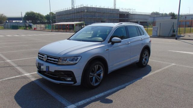 VOLKSWAGEN Tiguan 2.0 TDI DSG SCR 4MOTION R-Line BlueMotion Techn 