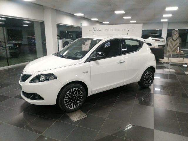 LANCIA Ypsilon 1.0 Hybrid Gold  OK x NEOPAT 