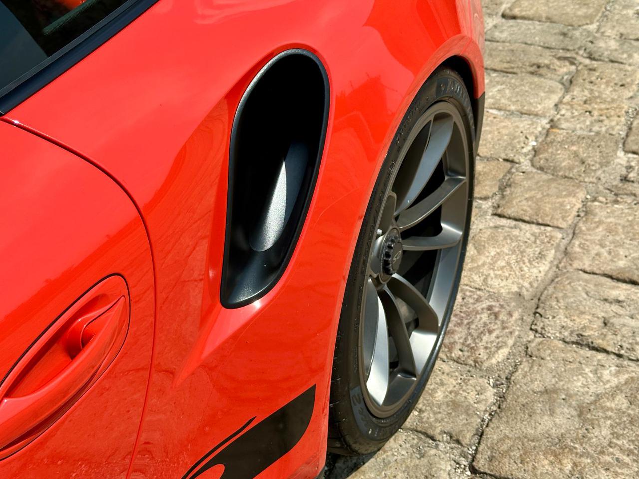 PORSCHE 911 4.0 GT3 RS - Porsche Approved - 42