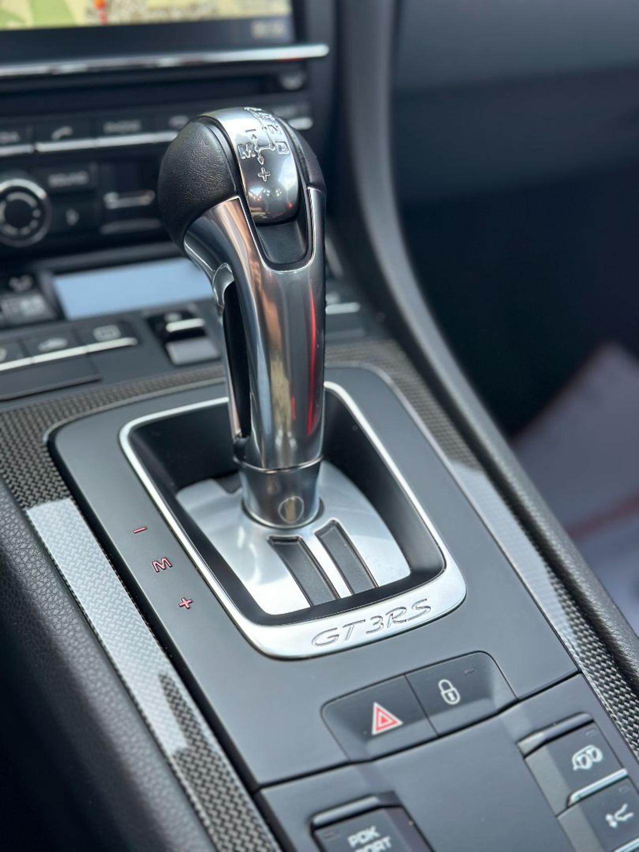 PORSCHE 911 4.0 GT3 RS - Porsche Approved - 31