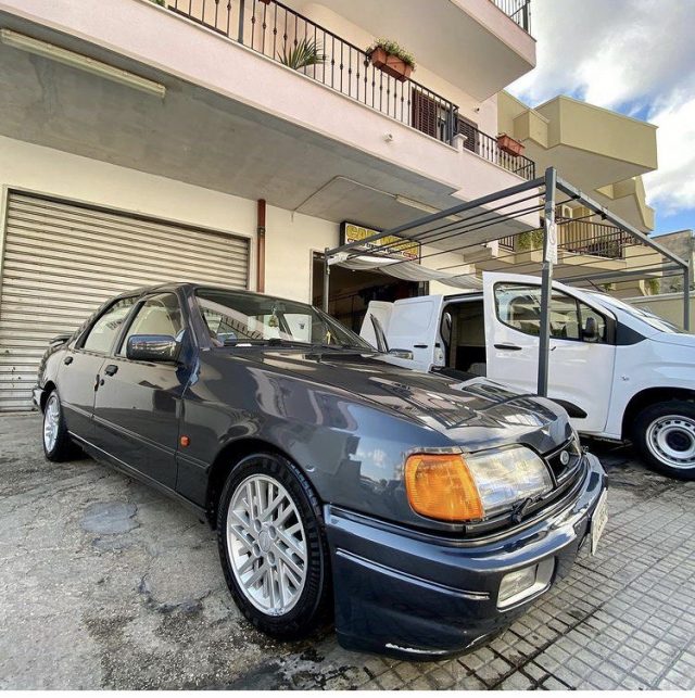 FORD Sierra Grigio scuro metallizzato