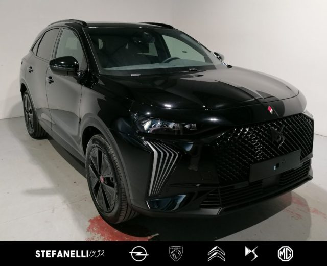 DS AUTOMOBILES DS 7 NERO PERLA pastello