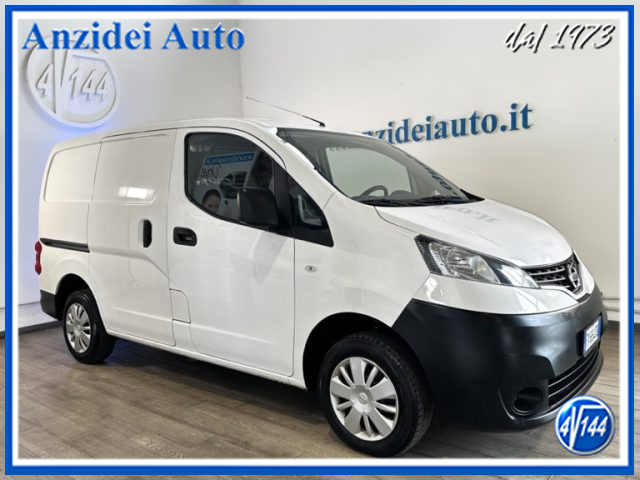 NISSAN NV200 Bianco pastello