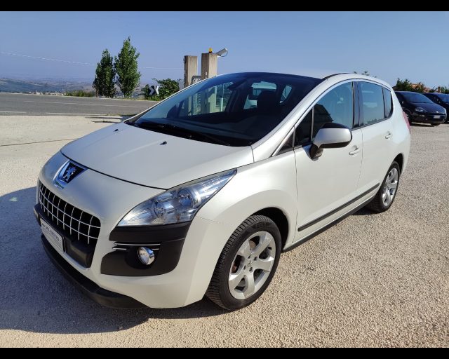 PEUGEOT 3008 1.6 HDi 112CV Tecno 