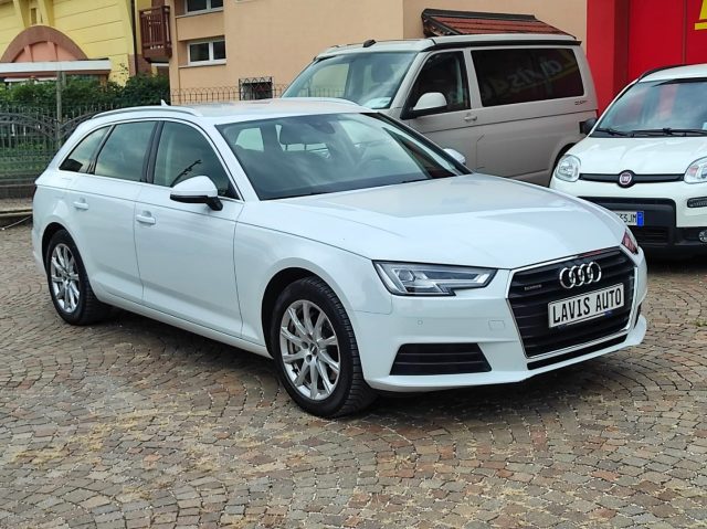 AUDI A4 Avant 40 TDI quattro S tronic Business 