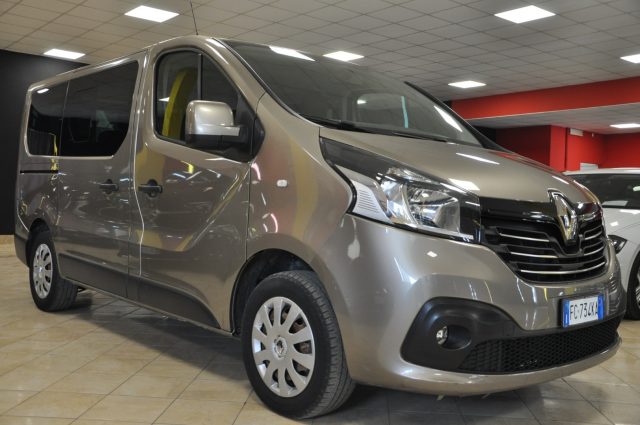 RENAULT Trafic 1.6 dCi 120CV***AUTOCARRO-6 POSTI-GANCIO TRAINO*** 