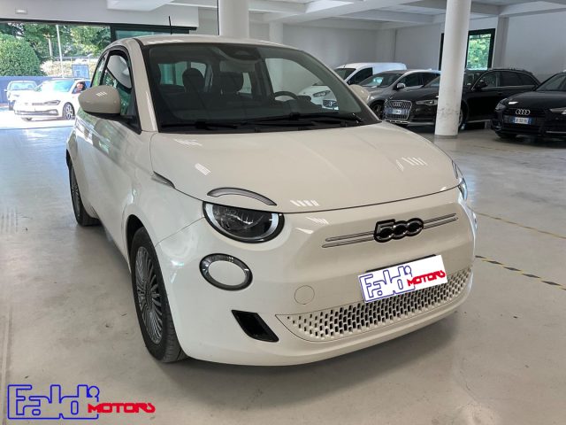 FIAT 500 Bianco pastello