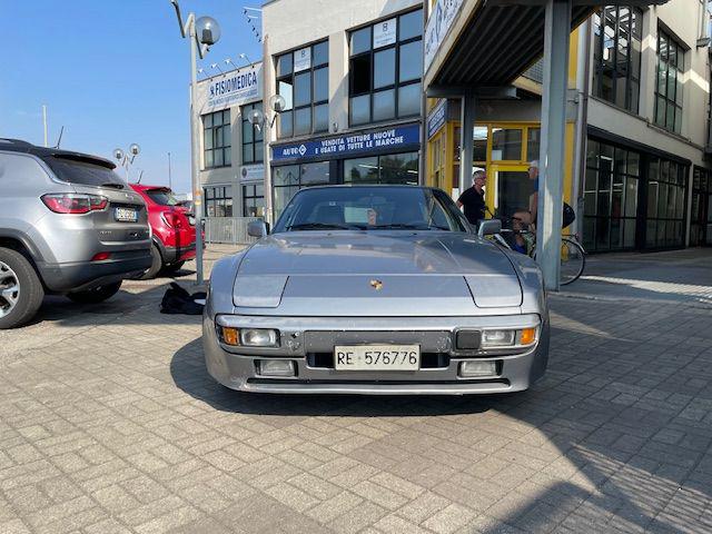 PORSCHE 944 Grigio metallizzato