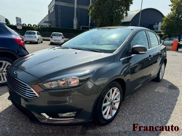 FORD Focus Grigio scuro metallizzato